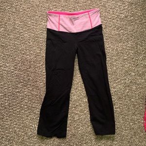 Lululemon Capri pants